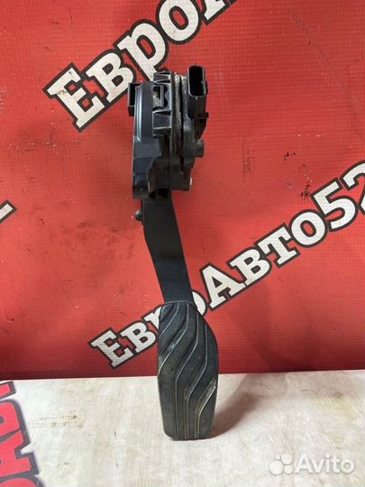 Педаль газа Nissan X-Trail T32 2.0 MR20 2018