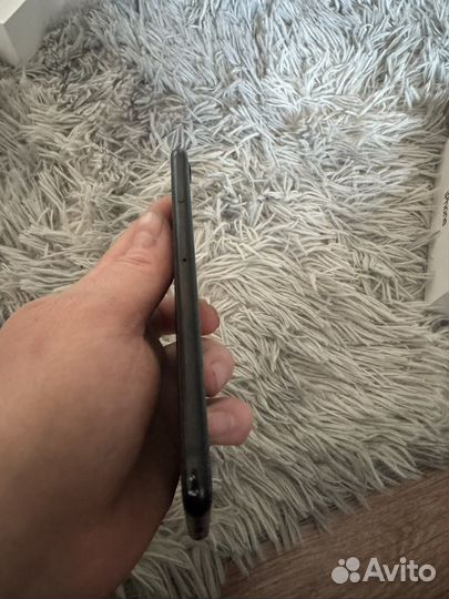 iPhone SE (2020), 64 ГБ
