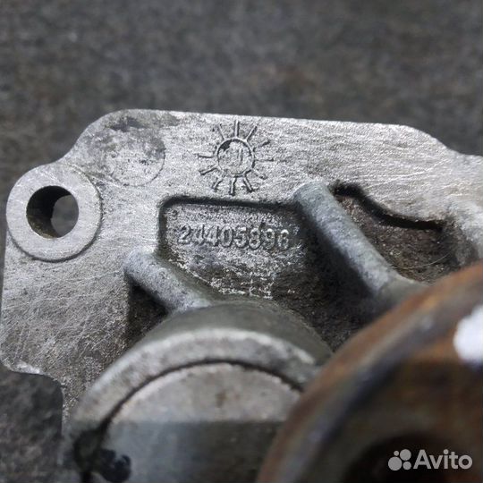 Помпа Opel Astra H Z16XER 2008