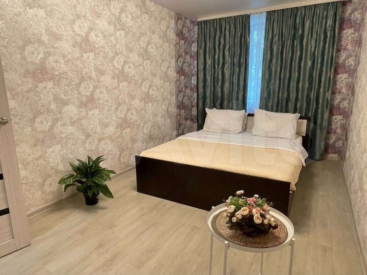 2-к. квартира, 73 м², 2/10 эт.