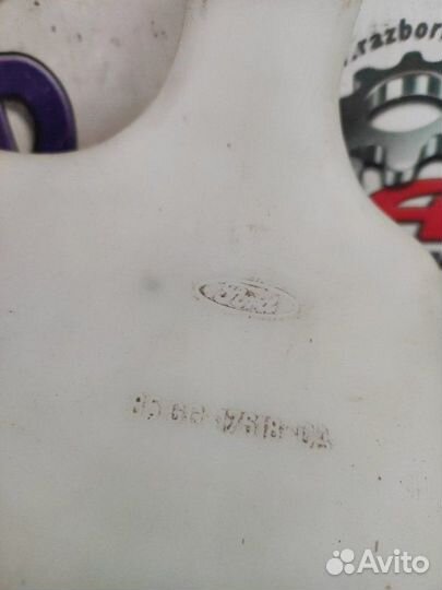 Бачок стеклоомывателя Ford Scorpio (1986 - 1992)