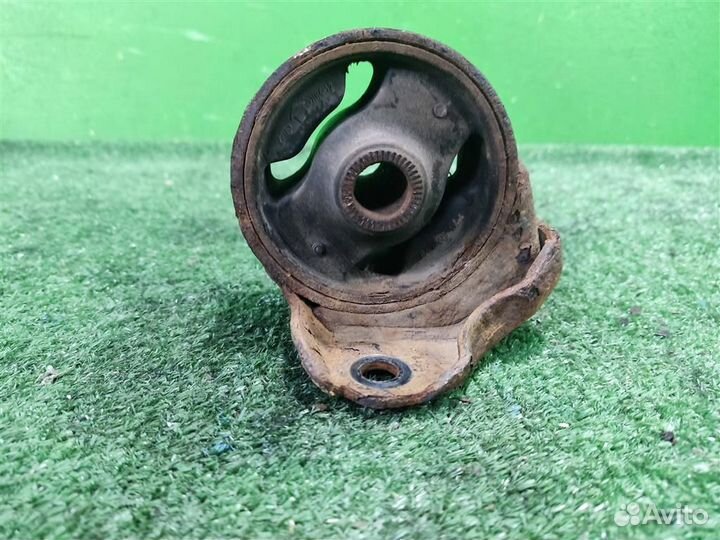 Опора (подушка) двигателя передняя KIA ceed (ED)