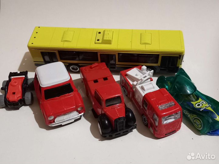 Машинки. Цена за всё