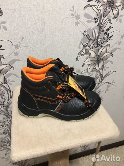 Ботинки рабочие 38 размер