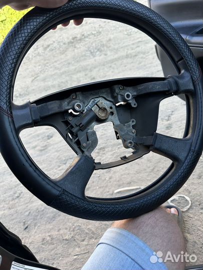 Руль на mitsubishi lancer 9