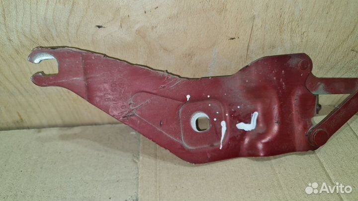 Петля капота левая Bmw X5 E70 N62N (4000CC