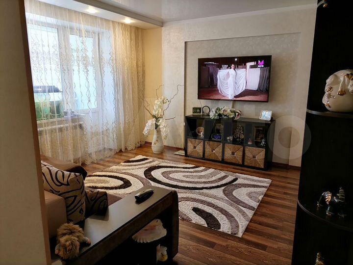 2-к. квартира, 53,5 м², 1/3 эт.