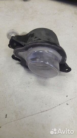Фонарь противотуманный передний правый