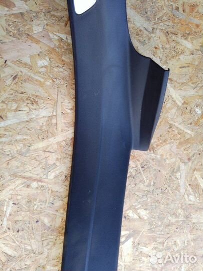 Накладка на порог салона задняя левая Audi A8 D4