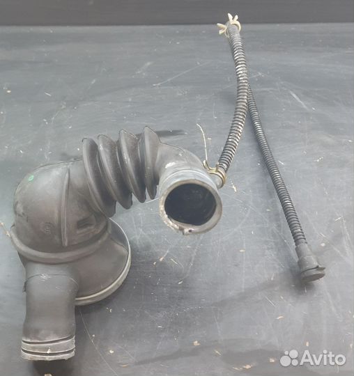 Патрубок сливной Bosch/Siemens 5550001606