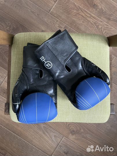 Перчатки боксерские Fight Expert Spyder 14 oz