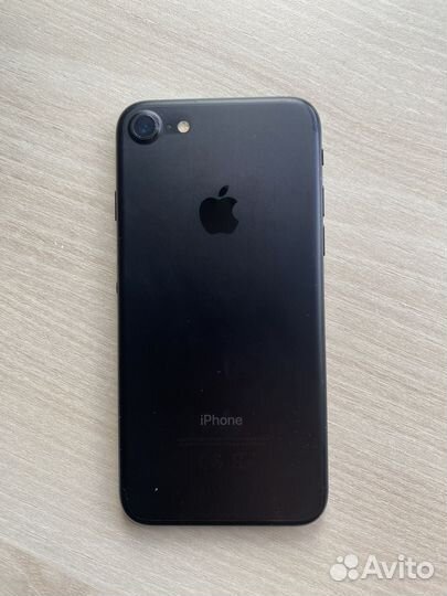 iPhone 7, 32 ГБ