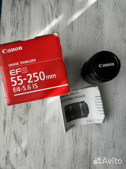 Объектив Canon EF-S 55-250mm f/4-5,6 IS