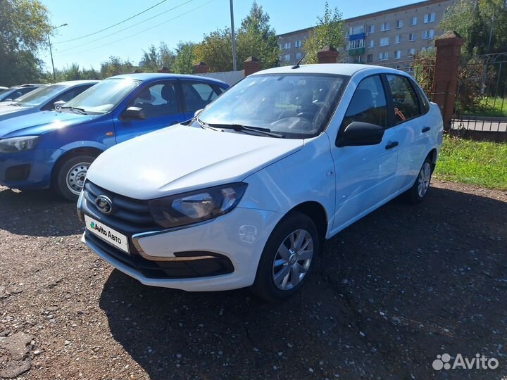 LADA Granta 1.6 МТ, 2022, 28 000 км