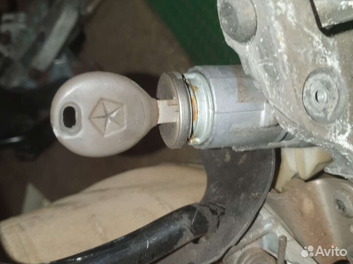 Замок зажигания Додж Караван 3