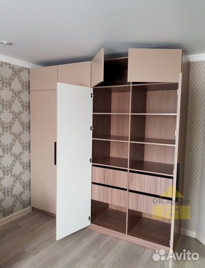 Шкаф двухстворчатый