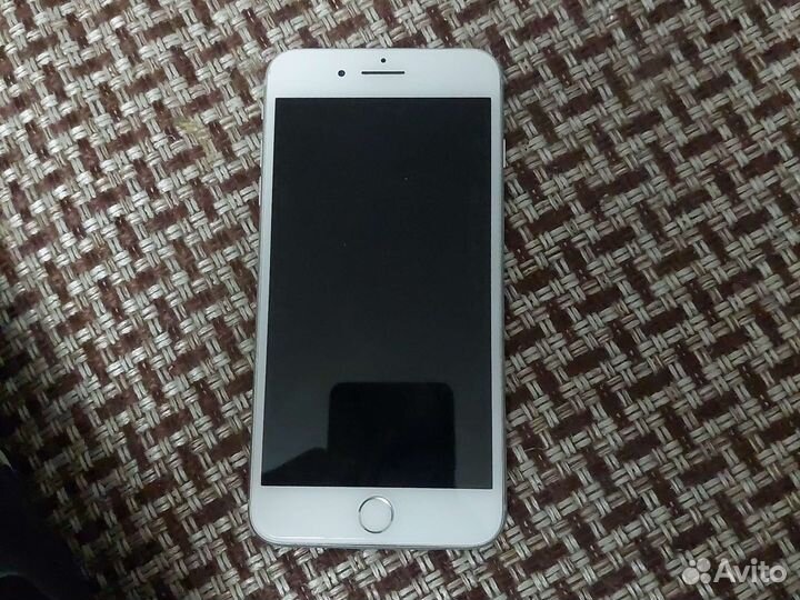 Телефон iPhone 8 plus