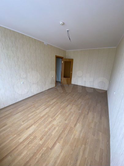 2-к. квартира, 53 м², 8/10 эт.