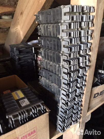 Блок управления двигателем VAG