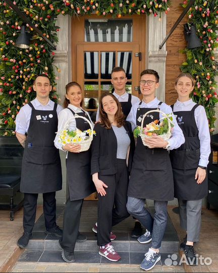 Менеджер в бистро 