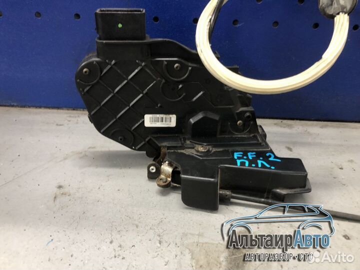 Замок передней левой двери Ford Focus 2
