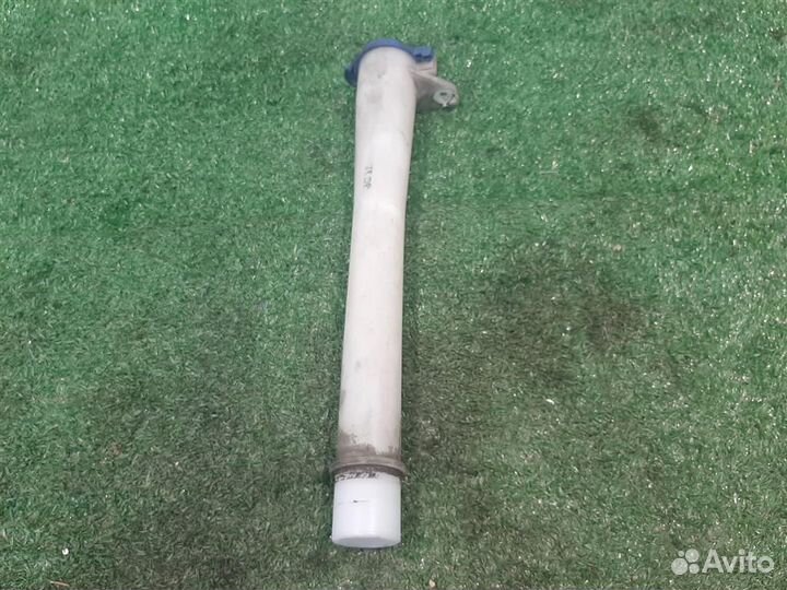 Горловина бачка омывателя KIA Sorento 1 (BL, JC)