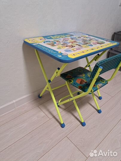 Детский стол и стул