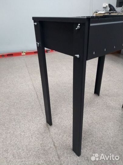 Мангал со съемными ножками