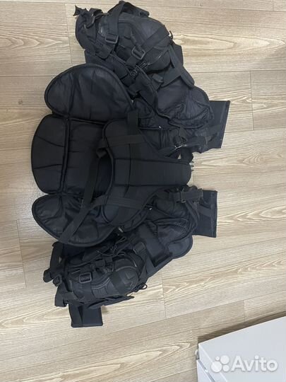 Вратарский нагрудник int