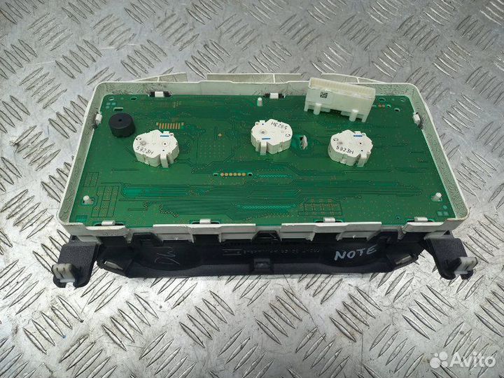 Панель приборов Nissan Note 1 E11 1.6 HR16 110Л.С