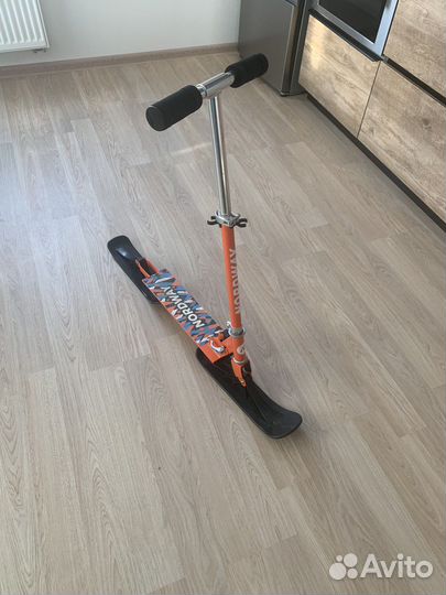 Детский зимний самокат