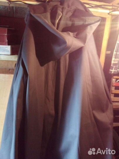 Плащ-накидка серого цвета