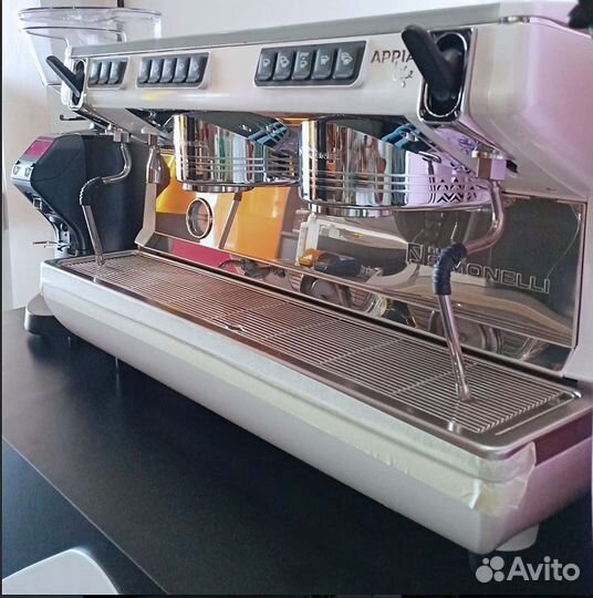 Кофемашина Nuova Simonelli Appia Life2 GRV