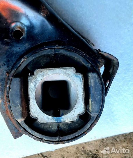 Задний подрамник балка BMW E70 E71 F15 X5 X6