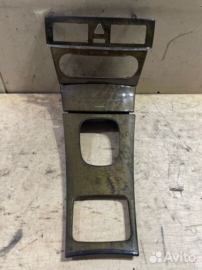 Центральная консоль Mercedes-Benz C-Class W203