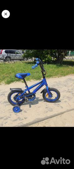 Детский велосипед четырехколесный