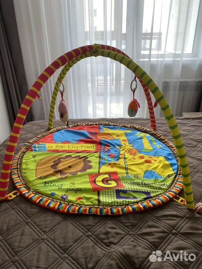 Развивающий коврик для малышей