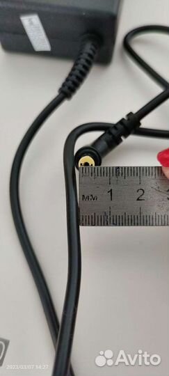 Зарядка для ноутбука