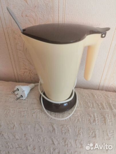 Чайник электрический б/у на 0,5л