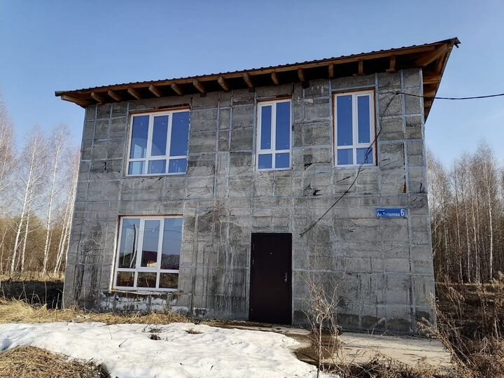 Дом 167 м² на участке 15 сот.