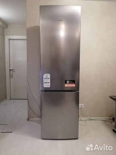 Холодильник Bosch 2 метра