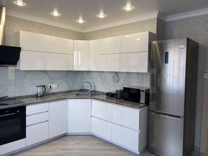 2-к. квартира, 60 м², 3/9 эт.