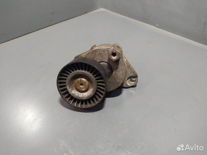 Натяжитель ремня Mercedes E-Class W212 M273