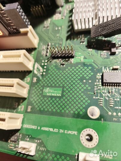 Материнская плата Fujisu Siemens W26361-W1571-Z2-0