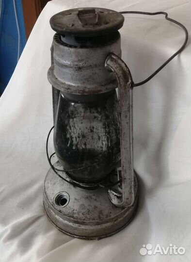 Керосиновая лампа