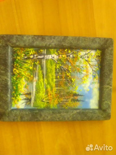 Панно из камня