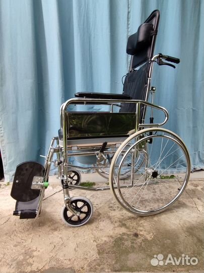 Кресло коляска с санитарным оснащением