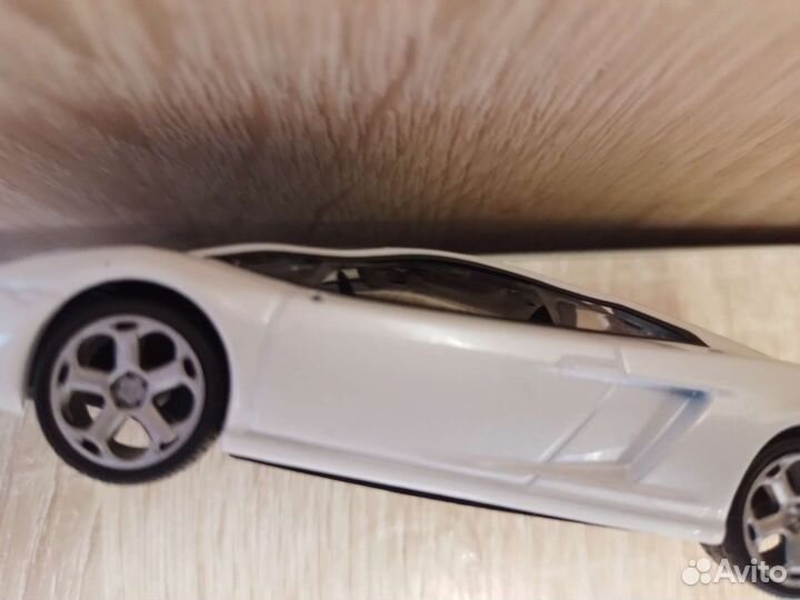 Модель lamborghini Gallardo 1/43