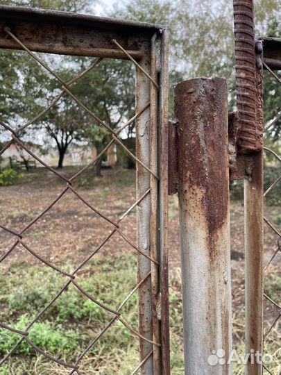 Заборные секции бу из сетки рабица