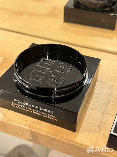 Финишная пудра Givenchy Poudre Premiere